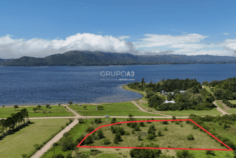 INMOBILIARIA GRUPO A3 LOTE FRENTE LAGO POTRERO DE GARAY 434 - 01
