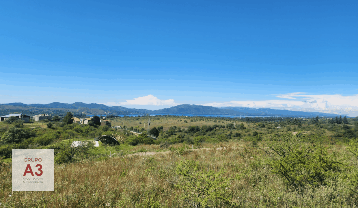 INMOBILIARIA GRUPO A3 LOTES POTRERO DE GARAY LOTEO R 01