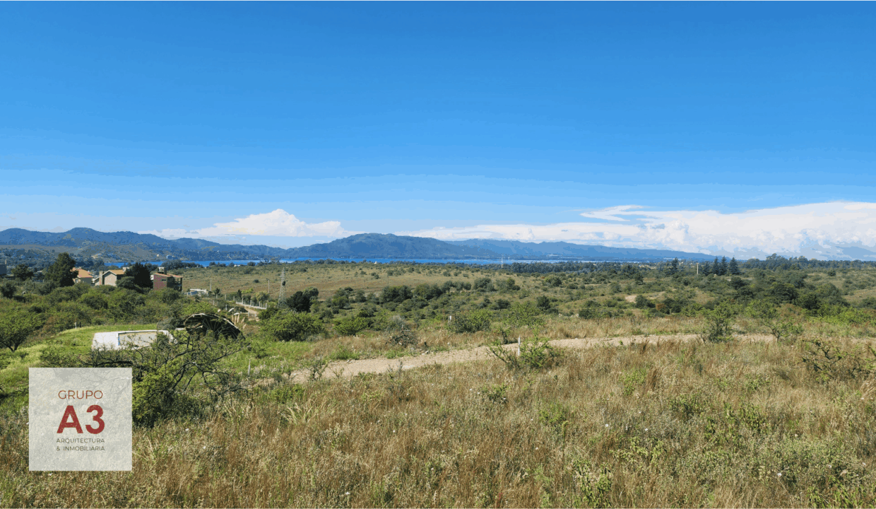 INMOBILIARIA GRUPO A3 LOTES POTRERO DE GARAY LOTEO R 04