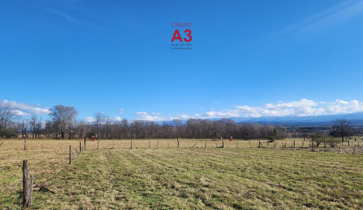 INMOBILIARIA GRUPO A3 LOTES PUNTO CLARO 878 01