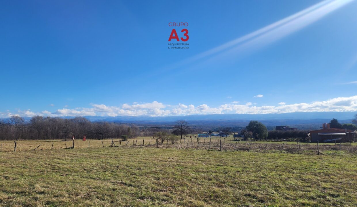 INMOBILIARIA GRUPO A3 LOTES PUNTO CLARO 878 03