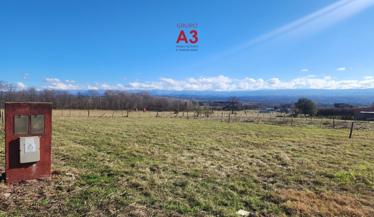 INMOBILIARIA GRUPO A3 LOTES PUNTO CLARO 878 05